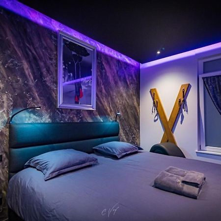 Spa De La Quarterelle Love Room 88 Vosges 르미르몽 외부 사진